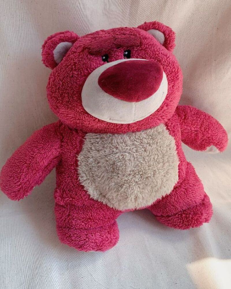 Ảnh nền gấu dâu cute ngoài đời